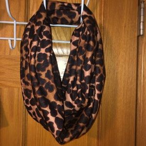 2 leopard print infinity scarves